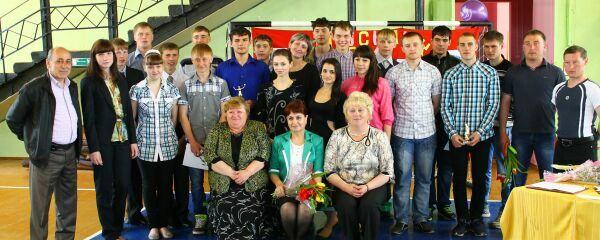 1 ноября спортивной школе пгт Фаленки исполняется 25 лет. В этот знаменательный для коллектива и его воспитанников день хотелось бы подвести небольшой итог работы ДЮСШ.